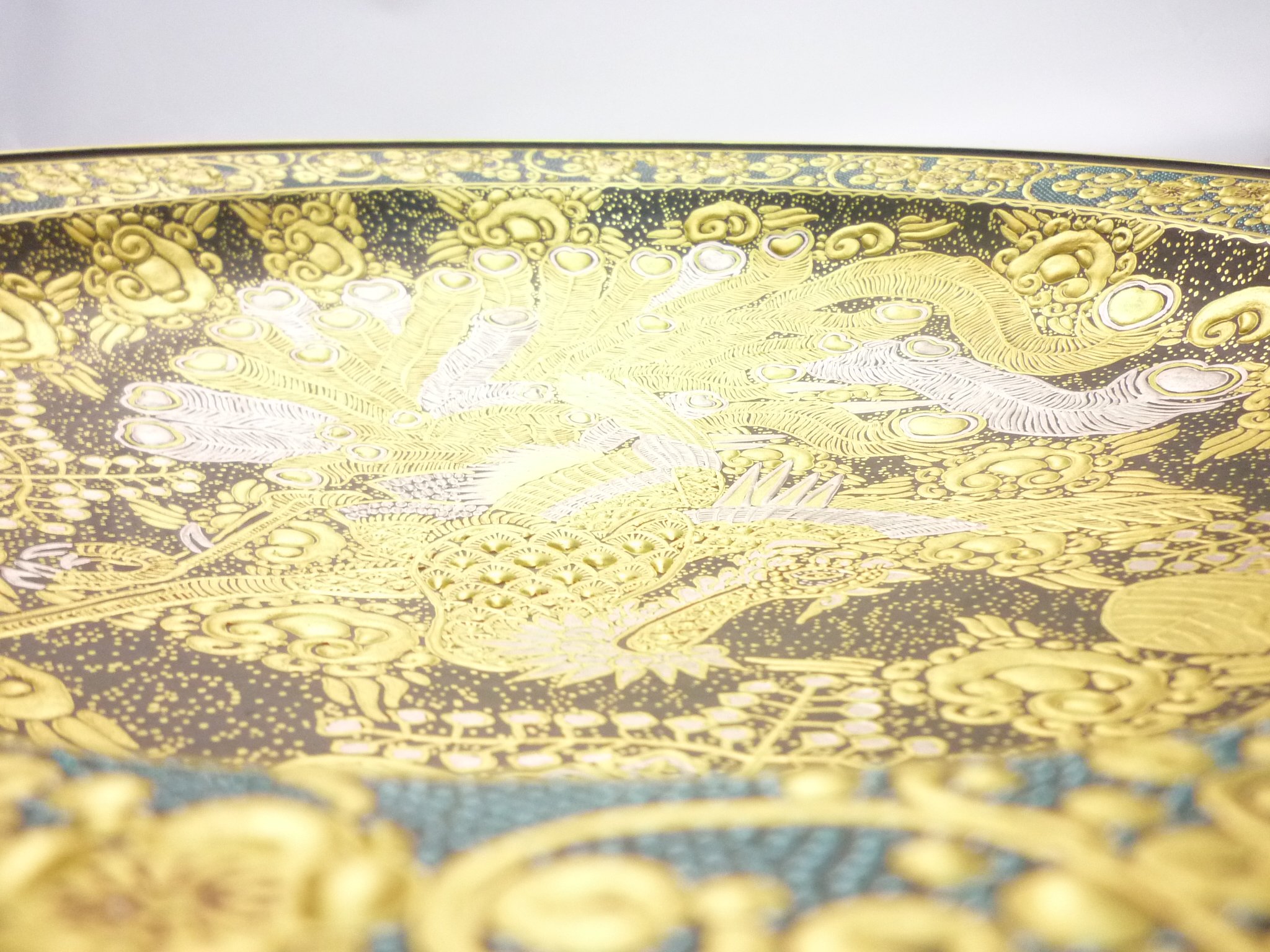 Amazon.co.jp: 九谷焼『飾り皿』作田 花仙作 金盛鳳凰の図 : ホーム